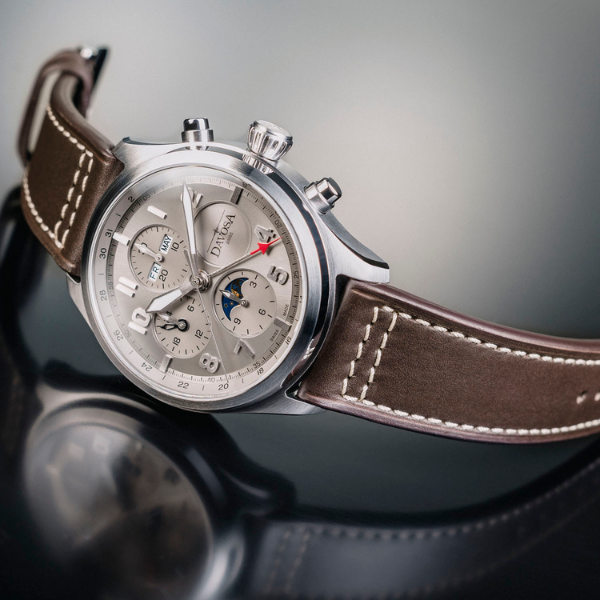 Davosa Newton Pilot Moonphase Chronograph
