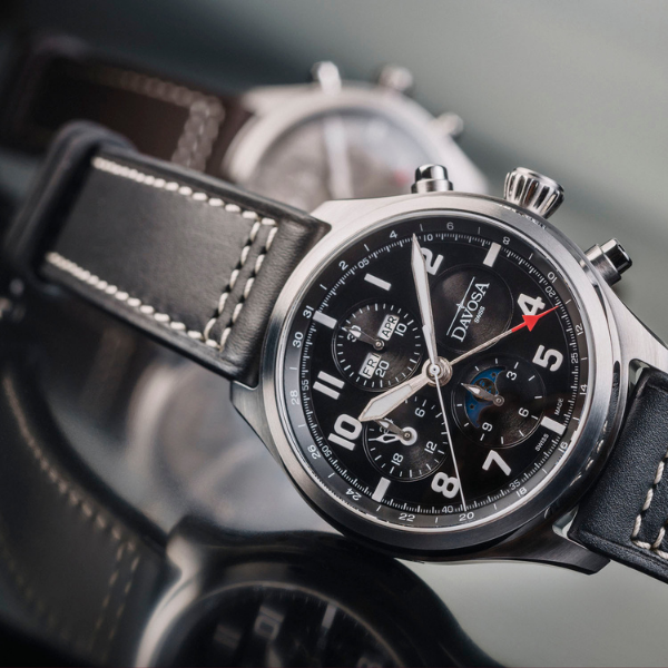 Davosa newton pilot moonphase chronograph best sale