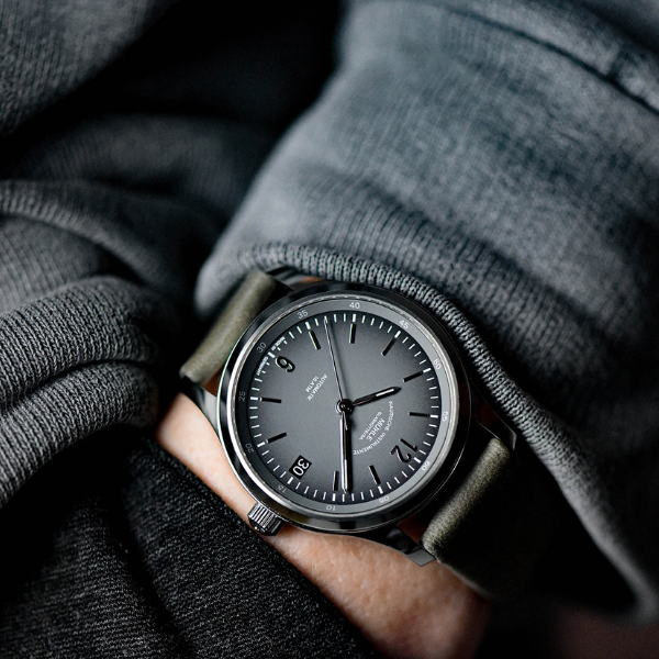 Dark Slate Gray Mühle-Glashütte Lunova Lady