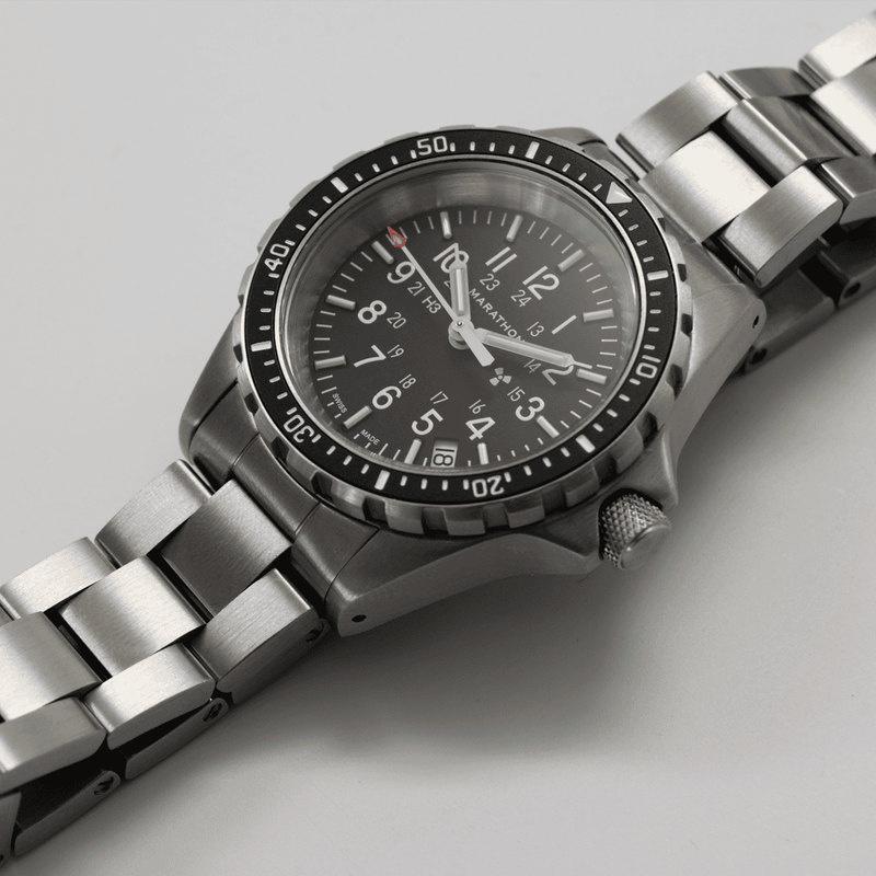 MARATHON Medium Diver s Quartz MSAR Quartz 36mm Guru Watches