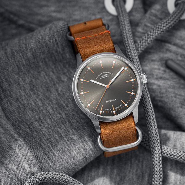 Dark Slate Gray Mühle-Glashütte Panova